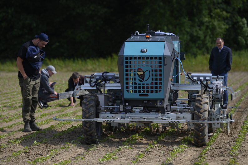 Bild FarmRobotix auf den DLG-Feldtagen 2024 - digitale Technologien in der landwirtschaftlichen Praxis 
