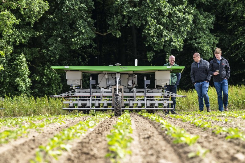 Bild FarmRobotix auf den DLG-Feldtagen 2024 - digitale Technologien in der landwirtschaftlichen Praxis 